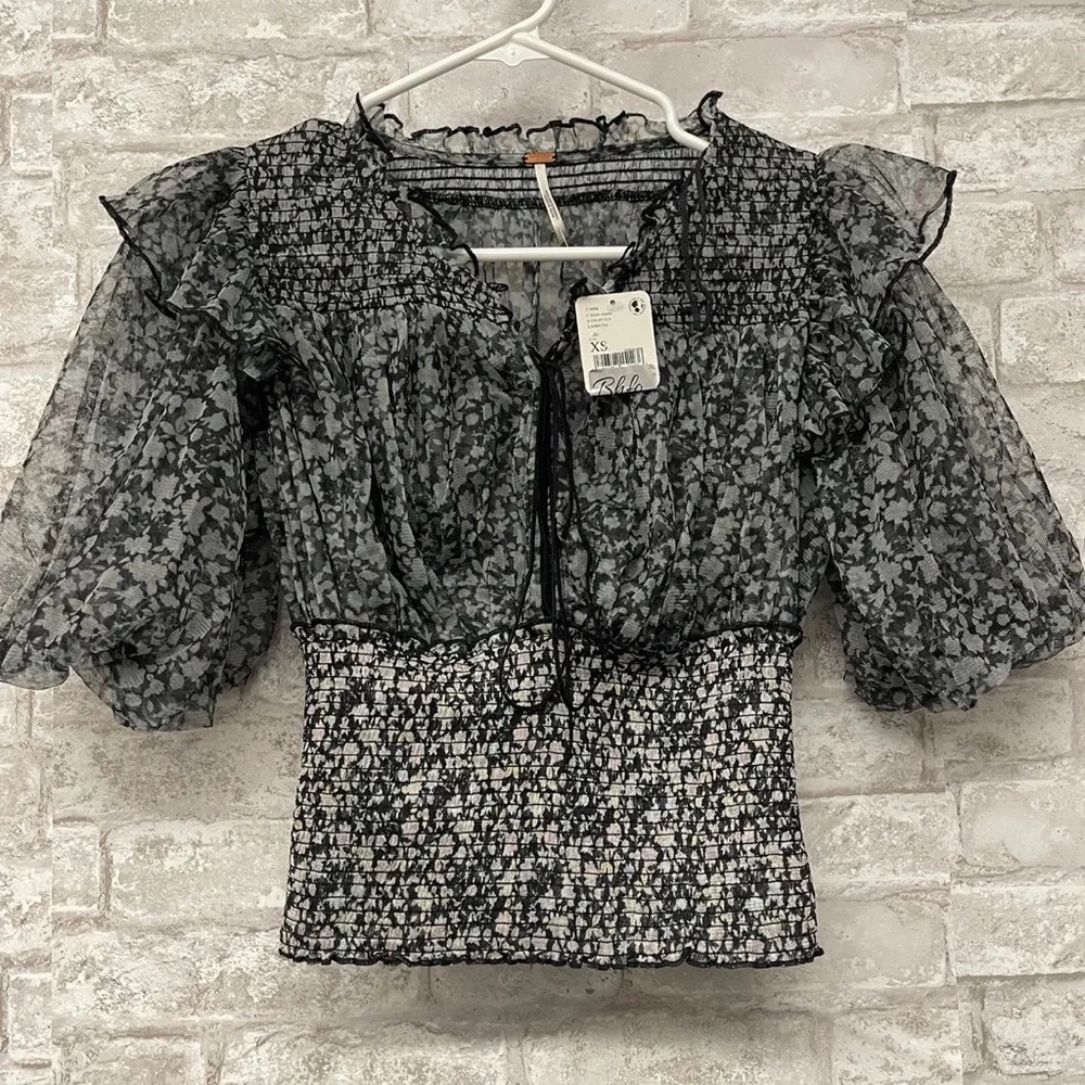 NWT Free People Beatrice Mesh Blouse Top Floral Printed Ruffle Smocked Sz XS NWT